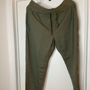 XL Olive Zyia trail joggers
